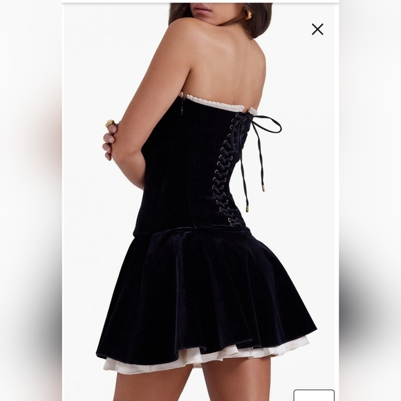 NWT House of CB Black and Cream Strapless Mini Dress Size XS - Picture 2 of 8